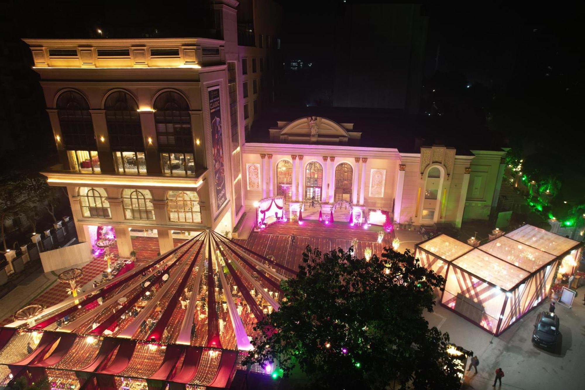 Ornate Lucknow Hotel Exterior photo